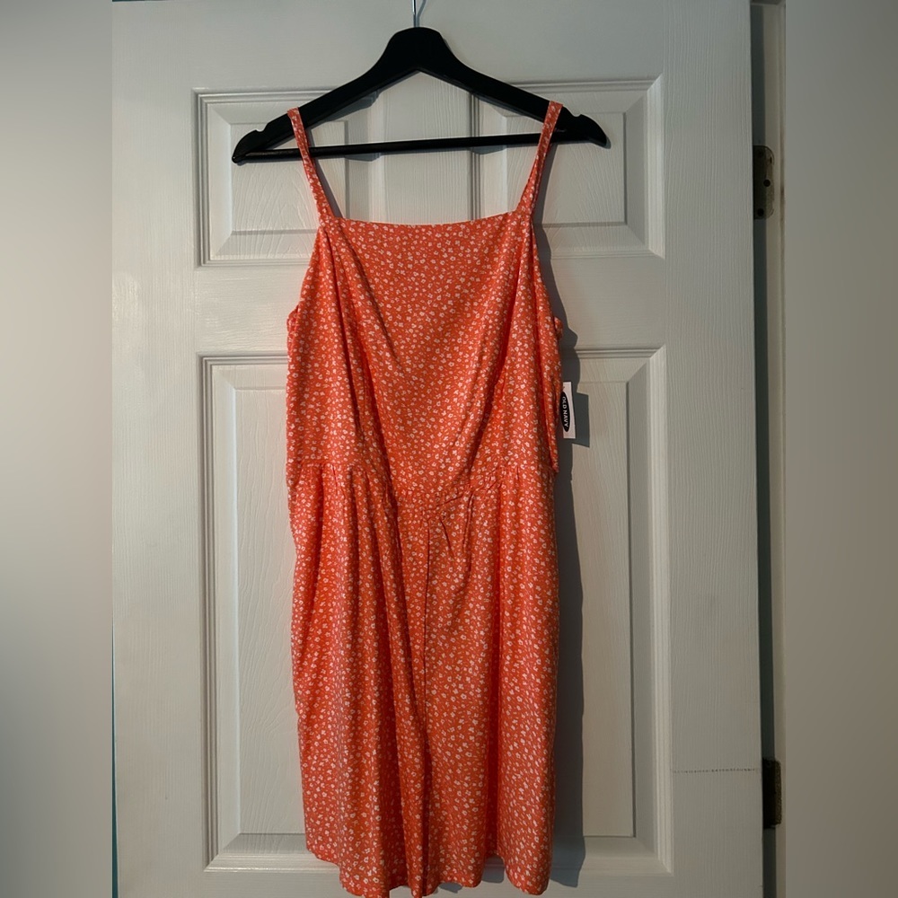 Brand: Old Navy Size: Medium Color: Coral